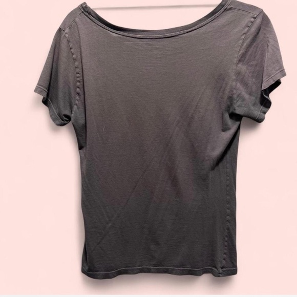 Sahalie Charcoal Tee with Coral Floral Design - Picture 3 of 5